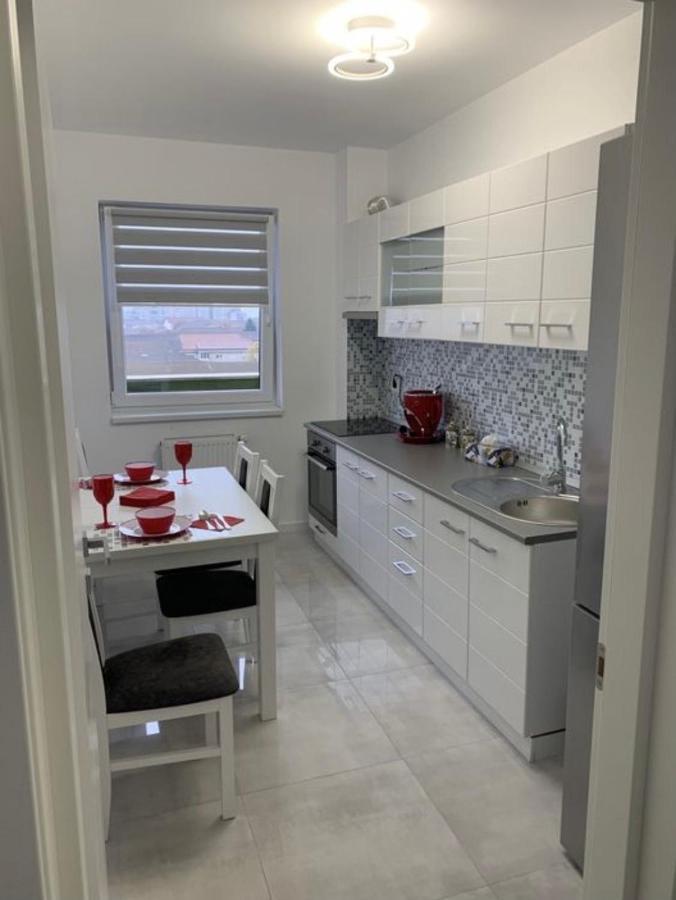 Apartament 2 Camere Prima Nufaru 拉迪亚 外观 照片