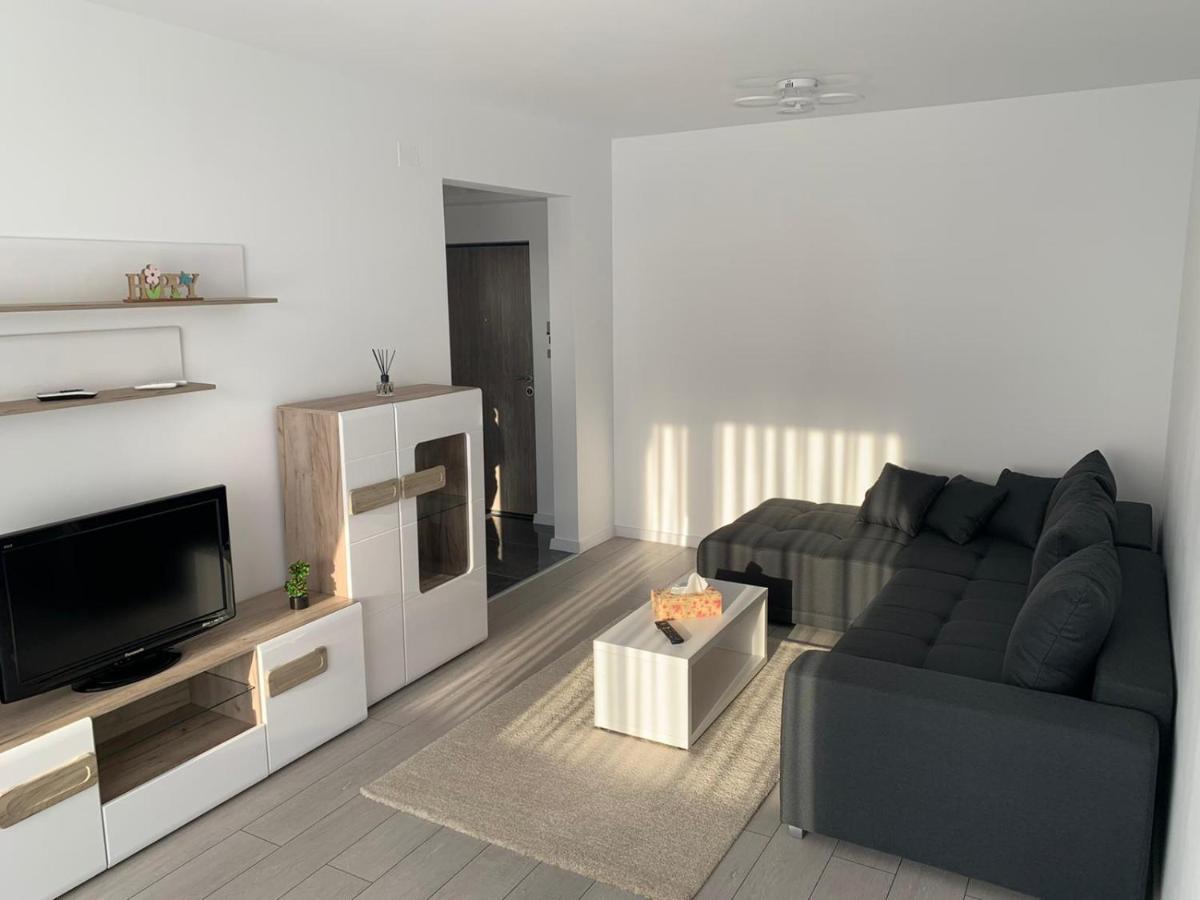 Apartament 2 Camere Prima Nufaru 拉迪亚 外观 照片